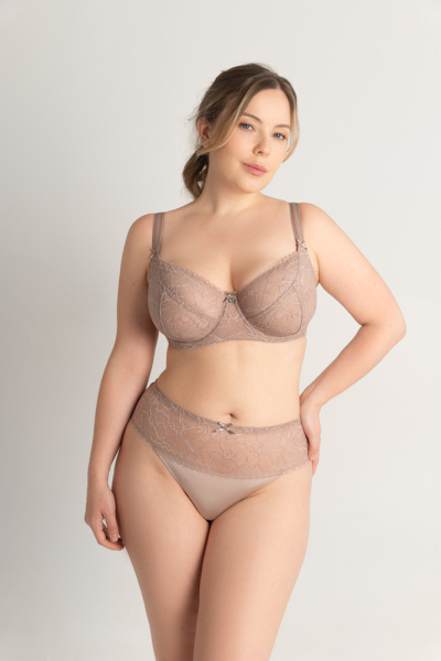 RosePetal-Lingerie-SS2026-REVEUR-1