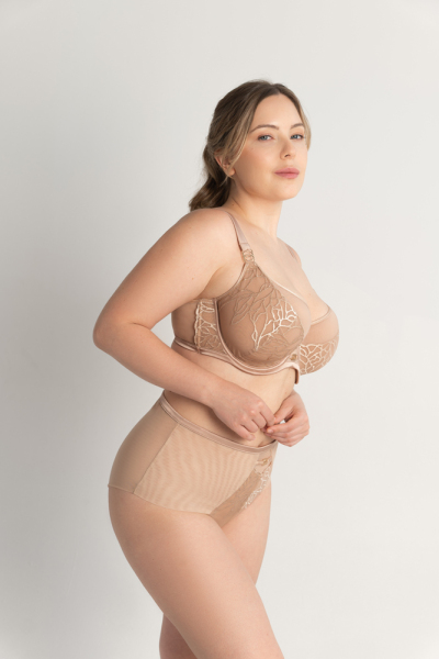 RosePetal-Lingerie-SS2026-ZLATA-23