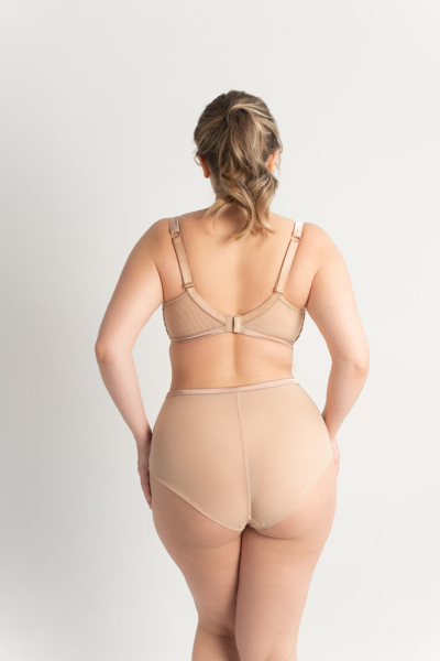 RosePetal-Lingerie-SS2026-ZLATA-24